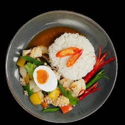 ข้าวหมึกผัดไข่เค็ม