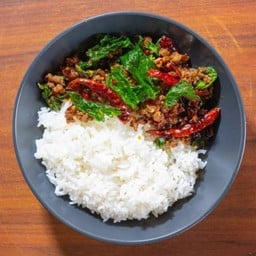 กะเพราหมูสับ