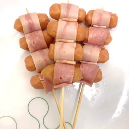 เบค่อนพันไส้กรอก