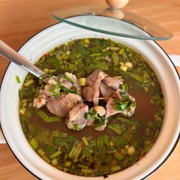 ต้มแซ่บเนื้อน่องลาย