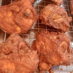 ไก่ทอดหาดใหญ่ หน้าเซเว่นเลี่ยงเมืองปากเกร็ด 44