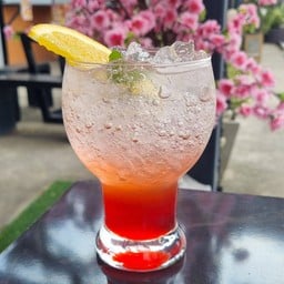 สตอร์เบอรี่โซดา ดริงค์