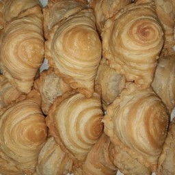 กะหรี่ปั้ป10ชิ้นตัวโตๆโตจริงพี่