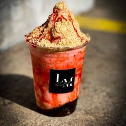 นมสตอเบอร์รี่ปั่นชีสแครกเกอร์