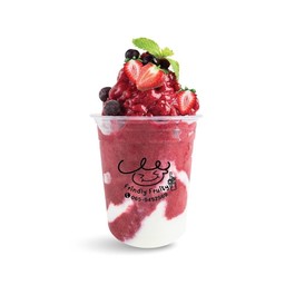 Strawberry blueberry banana yogurt