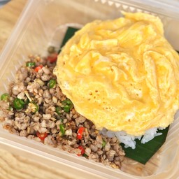 ข้าวหมูสับคั่วพริกเกลือ+ไข่ข้น