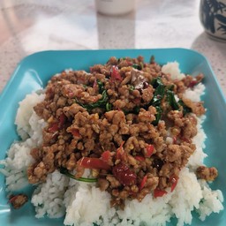 กะเพราหมูสับ