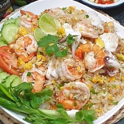 ข้าวผัดทะเล