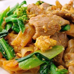 ผัดซีอิ๊วหมู