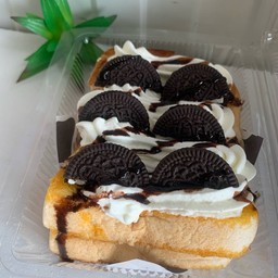 ขนมปังปิ้งวิปครีมโอริโอ้