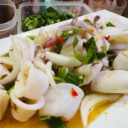 ยำหมึกสด&ไข่หมึก