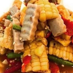 ยำข้าวโพดหมูยอ