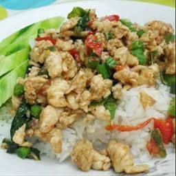 ข้าว กระเพราไก่สับ