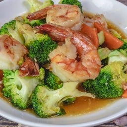 ข้าวราดบล็อคโคลี่ผัดน้ำมันหอย