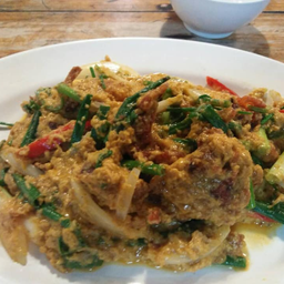 เนื้อปูก้อนผัดผงกระหรี่