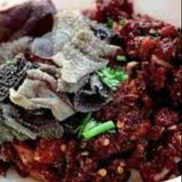 ลาบเนื้อดิบ