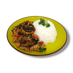 กะเพราหมูสับไข่เยี่ยวม้า