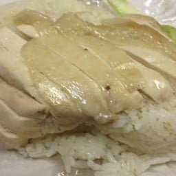 แชมป์เปี้ยนข้าวมันไก่ &แกงไทย สาขา2