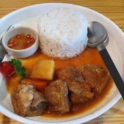 ข้าวซี่โครงหมูอบ สับปะรด
