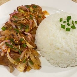 ข้าวลาบไก่ย่าง สุดแซ่บ