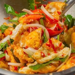 ยำไข่ดาว
