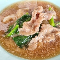 ราดหน้าเส้นใหญ่