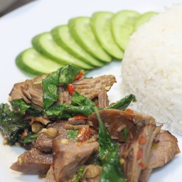 กะเพราขาหมู