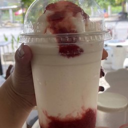 นมสดสตอเบอร์รี่ ปั่น