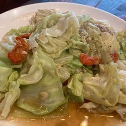 กะหล่ำปลีผัดน้ำปลา