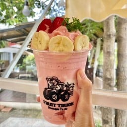 น้ำผลไม้ปั่นสมูทตี้ Fruit Truck : Smoothie To Go สาขาสุรินทร์ -