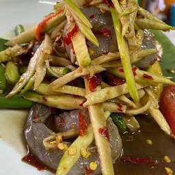 ตำมะม่วงกุ้งสด