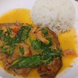 ข้าวปลานิลซอสพะแพง