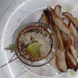 คอหมูย่าง