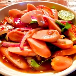 ยำไส้กรอกรมควัน