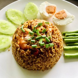 ข้าวผัดน้ำพริกตาแดง