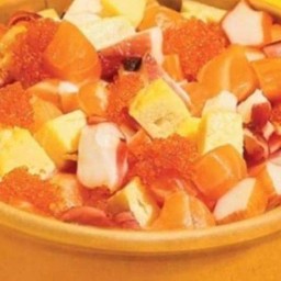 ข้าวหน้าเเซลมอนหั่นเต๋า