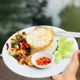 ร้านกะเพรา มหาเทพ นครนายก