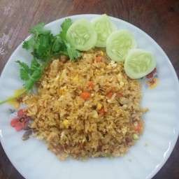 ข้าวผัดรักนายกะเพรา