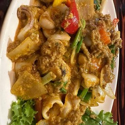 ทะเลผัดผงกะหรี่