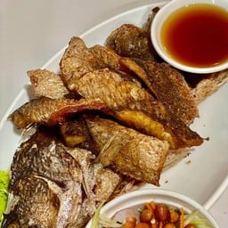 ปลากะพง ทอดน้ำปลา