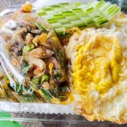 ร้านส้มตำเจ๊จอย  แซบ ไม่มีสาขา