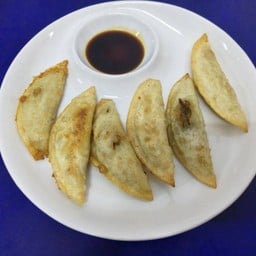 กุนมันดูทอด군만두 6ชิ้น Gun mundu