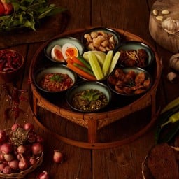 ขันโตกเมือง