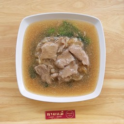 เส้นใหญ่ราดหน้าหมูหมัก