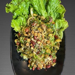 ยำเมี่ยงถั่วพม่า  (หละผะสุ)