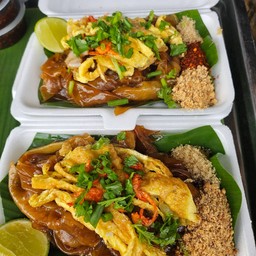 ผัดเส้นใหญ่