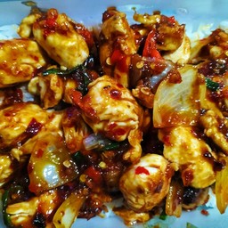 Stir Fried Chicken With Chili Paste
