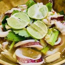 หมึกนึ่งมะนาว(หม้อไฟ)