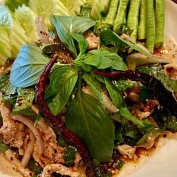 เห่าดงหมู