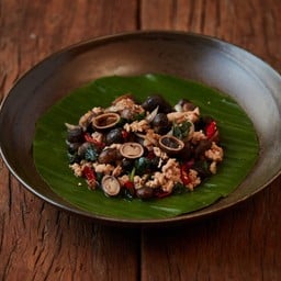 คั่วเห็ดถอบ